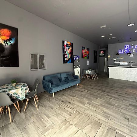 Hostel Rio มาดริด ภายนอก รูปภาพ