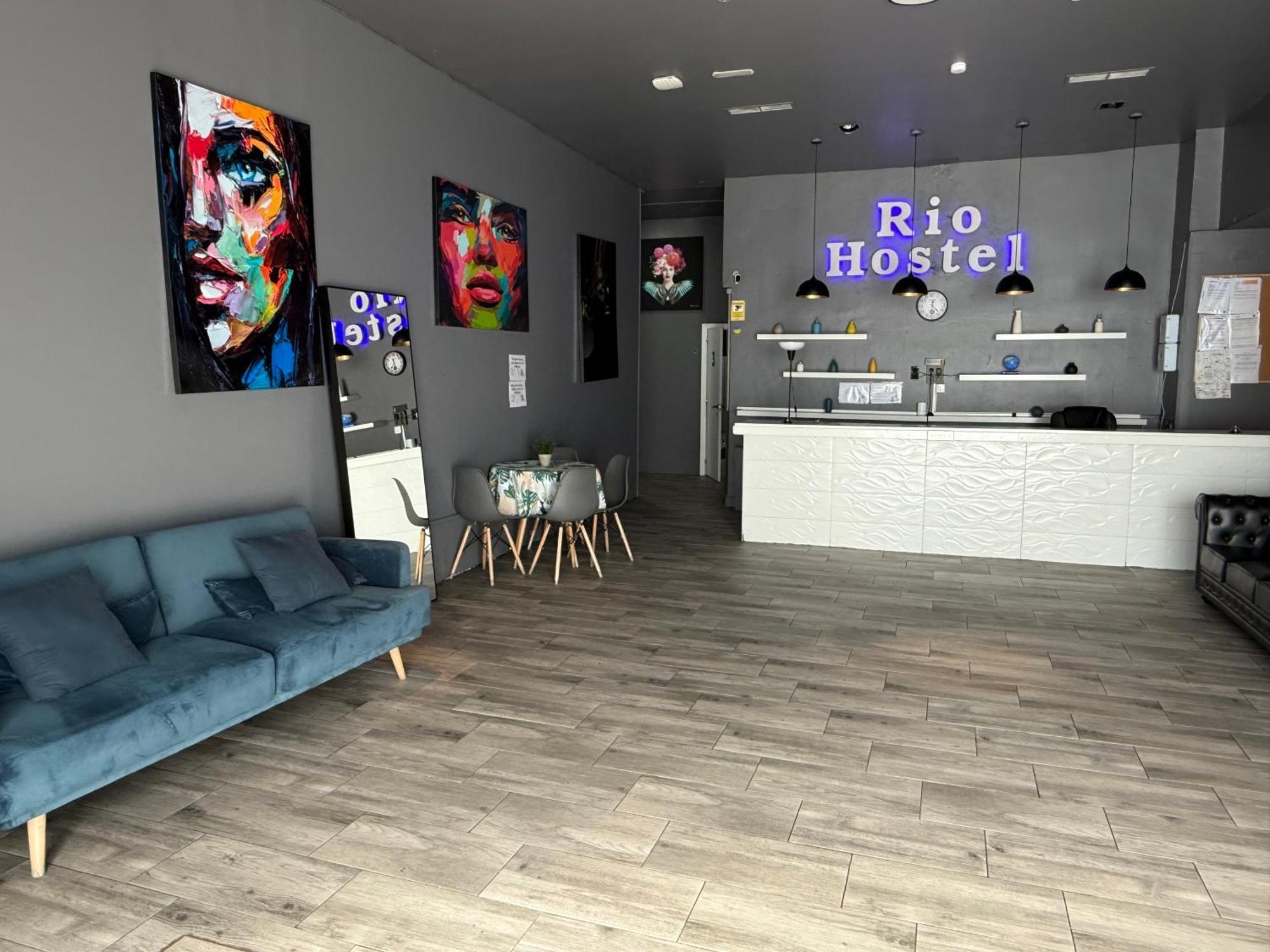 Hostel Rio มาดริด ภายนอก รูปภาพ
