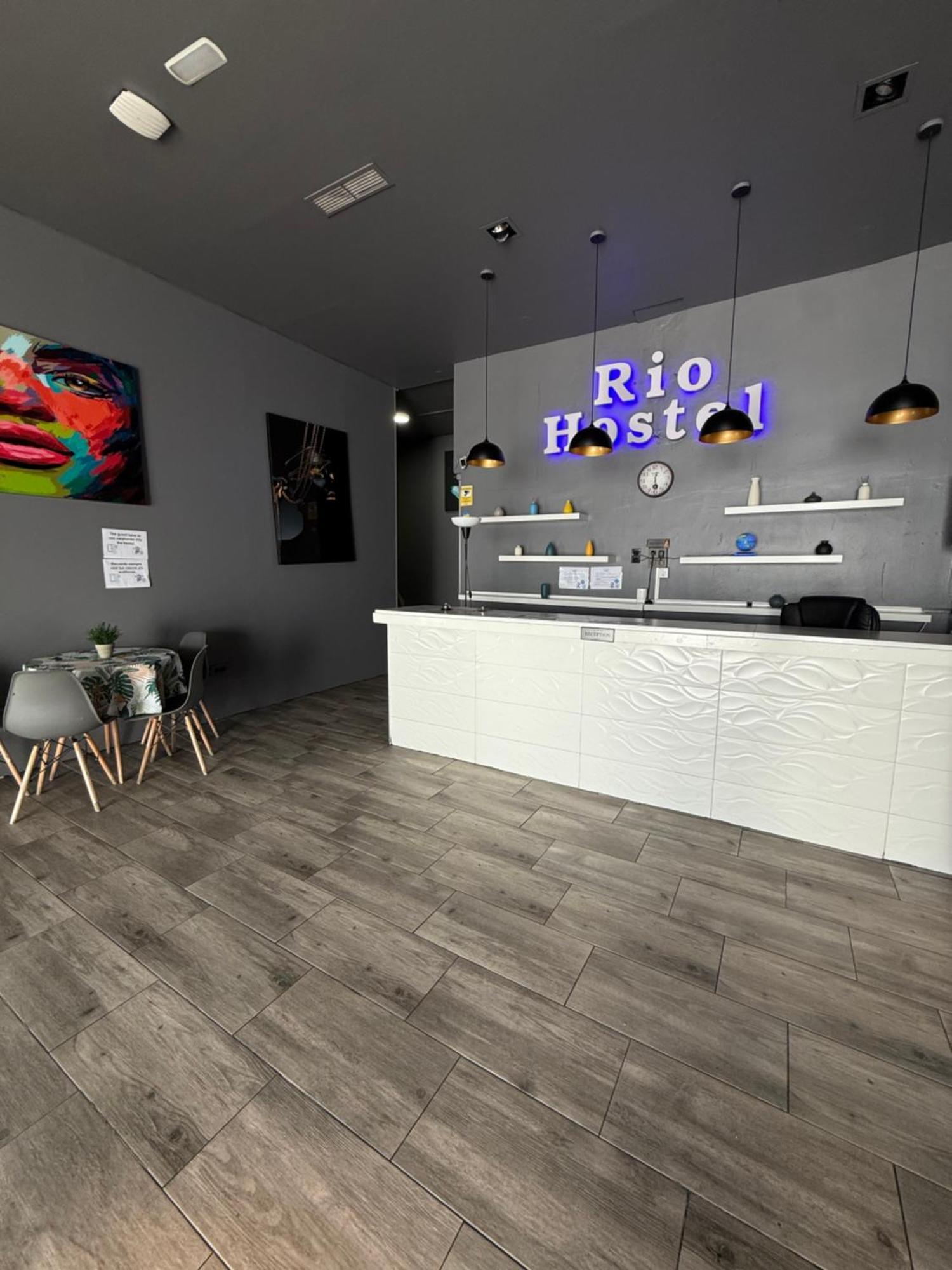 Hostel Rio มาดริด ภายนอก รูปภาพ