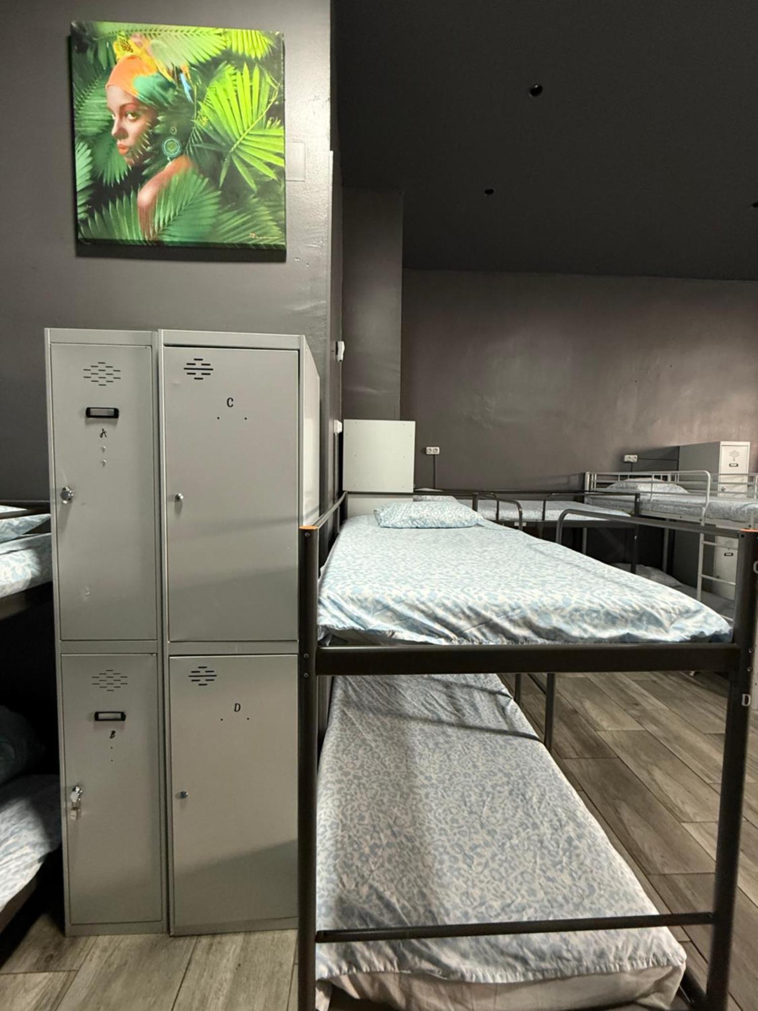 Hostel Rio มาดริด ภายนอก รูปภาพ