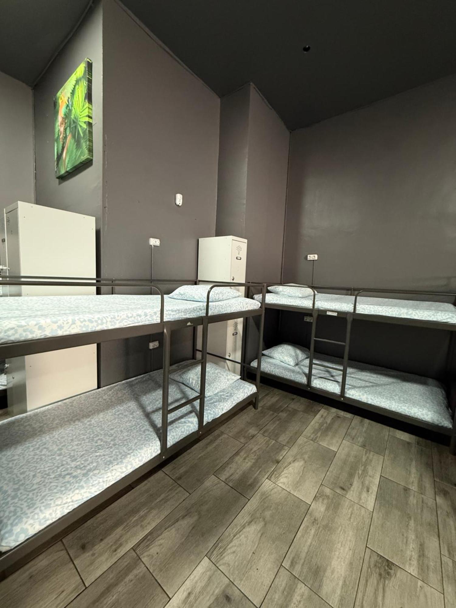 Hostel Rio มาดริด ภายนอก รูปภาพ
